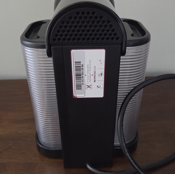 Nespresso VertuoLine Coffee Machine - Picture 6 of 10